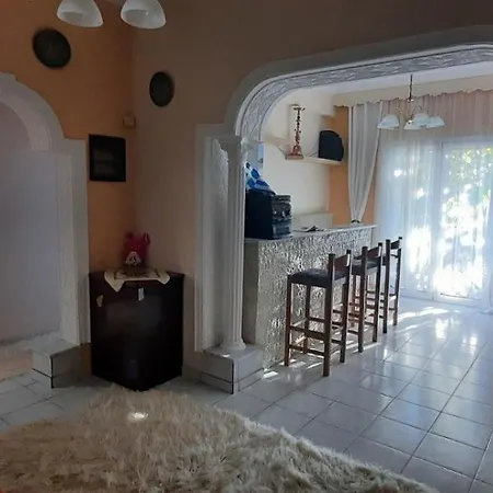 River House Апартаменты Калампака