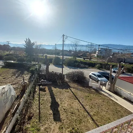 Апартаменты River House *